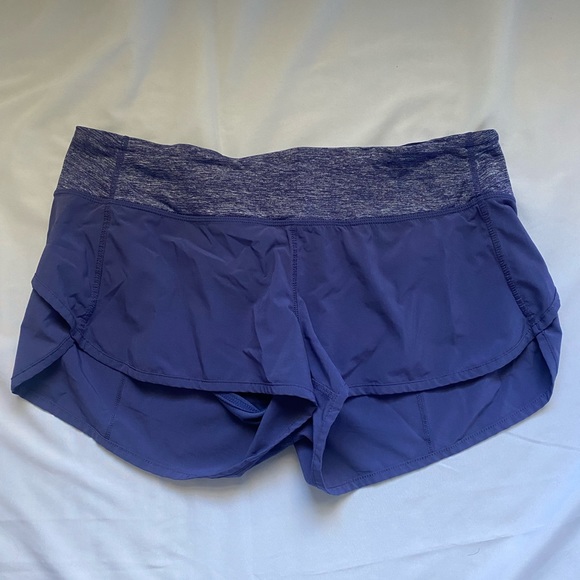 TWO Lululemon Athletica - Speed Up Low-Rise Lined Short 2.5". Size 8. - Picture 2 of 9